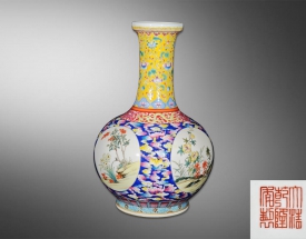 粉彩開光四季花卉天球